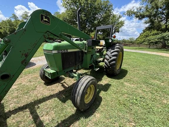 Image of John Deere 2555 equipment image 1