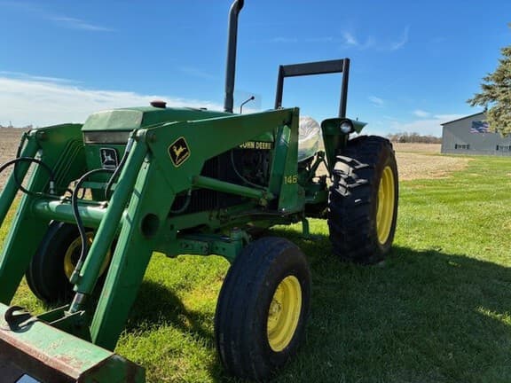 Image of John Deere 2555 equipment image 1