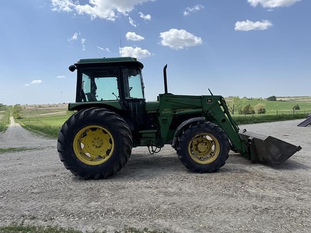 Image of John Deere 2555 equipment image 4