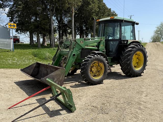 Image of John Deere 2555 equipment image 1