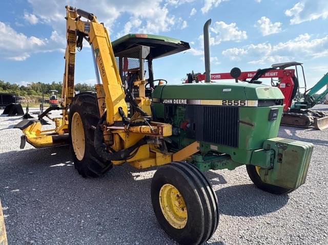 Image of John Deere 2555 equipment image 1