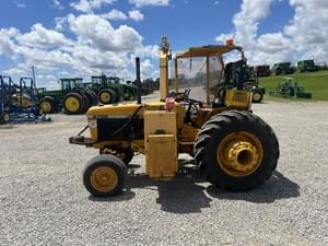 1990 John Deere 2755 Image