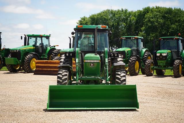 Image of John Deere 2755 equipment image 1