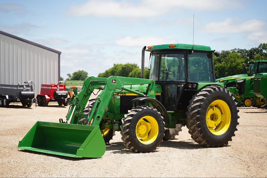 Image of John Deere 2755 Primary image