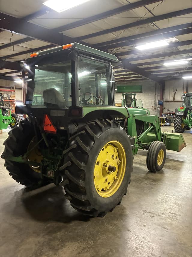 Image of John Deere 2955 equipment image 4