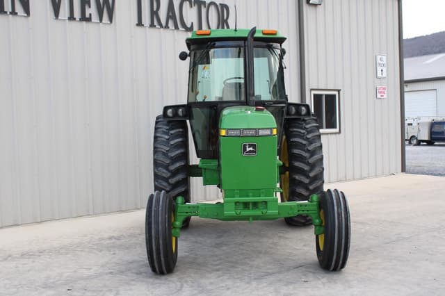 Image of John Deere 2955 equipment image 1