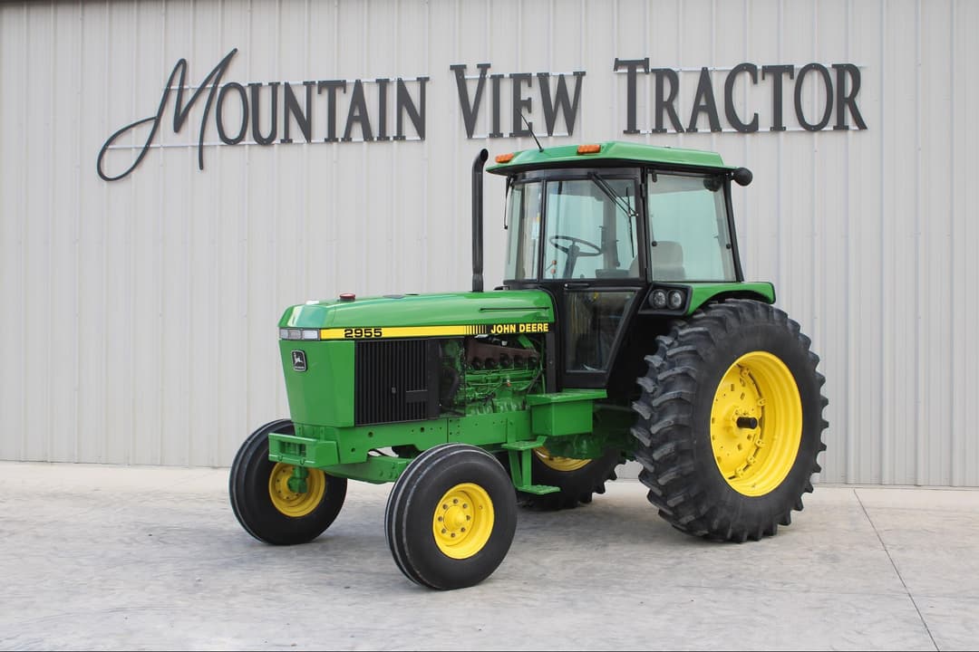 Image of John Deere 2955 Primary image
