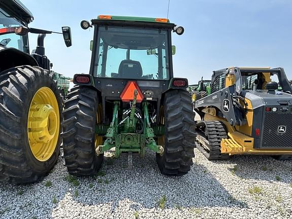 Image of John Deere 3155 equipment image 4