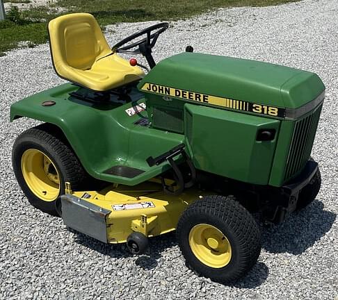 Image of John Deere 318 equipment image 2