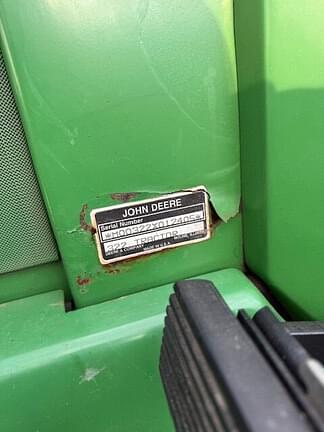Image of John Deere 322 equipment image 2