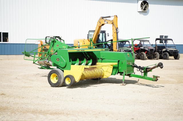 Image of John Deere 328 equipment image 2