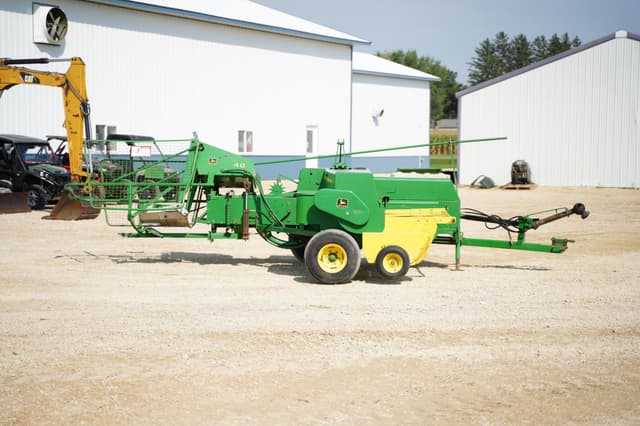 Image of John Deere 328 equipment image 3