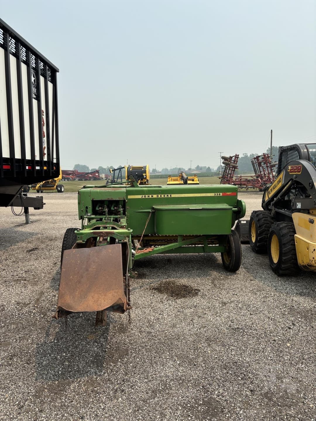 Image of John Deere 336 Image 1