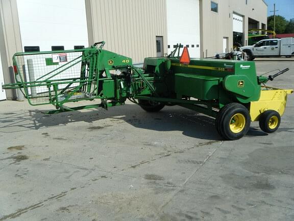 Image of John Deere 348 equipment image 2