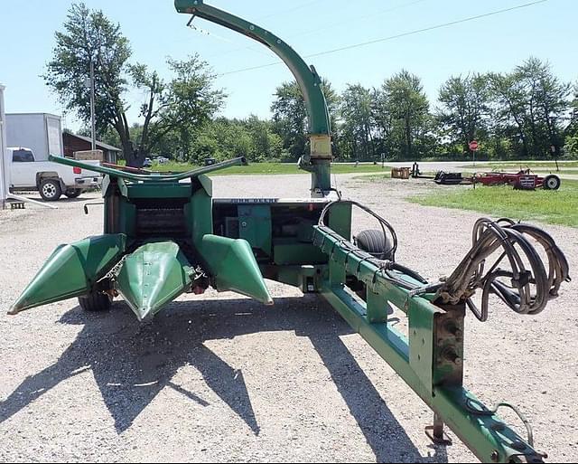 Image of John Deere 3970 equipment image 4