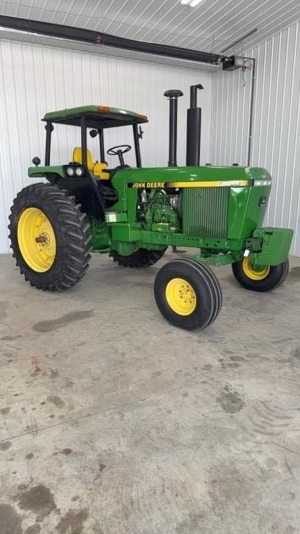 Image of John Deere 4055 Primary image