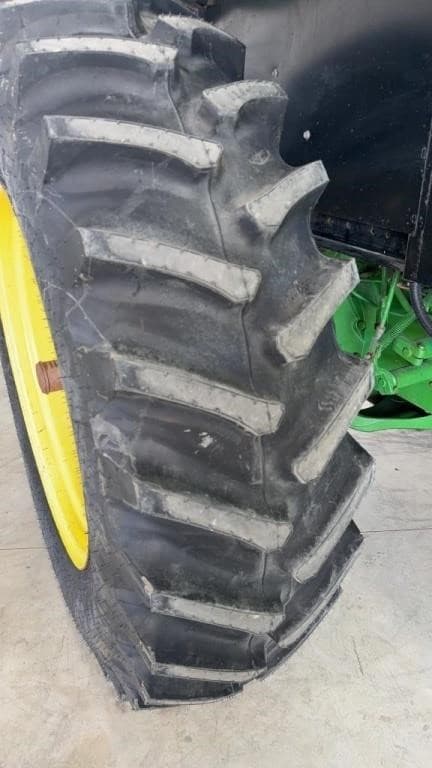 Image of John Deere 4055 equipment image 3
