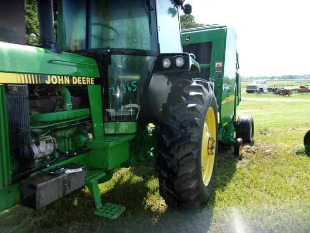 Image of John Deere 4055 equipment image 1