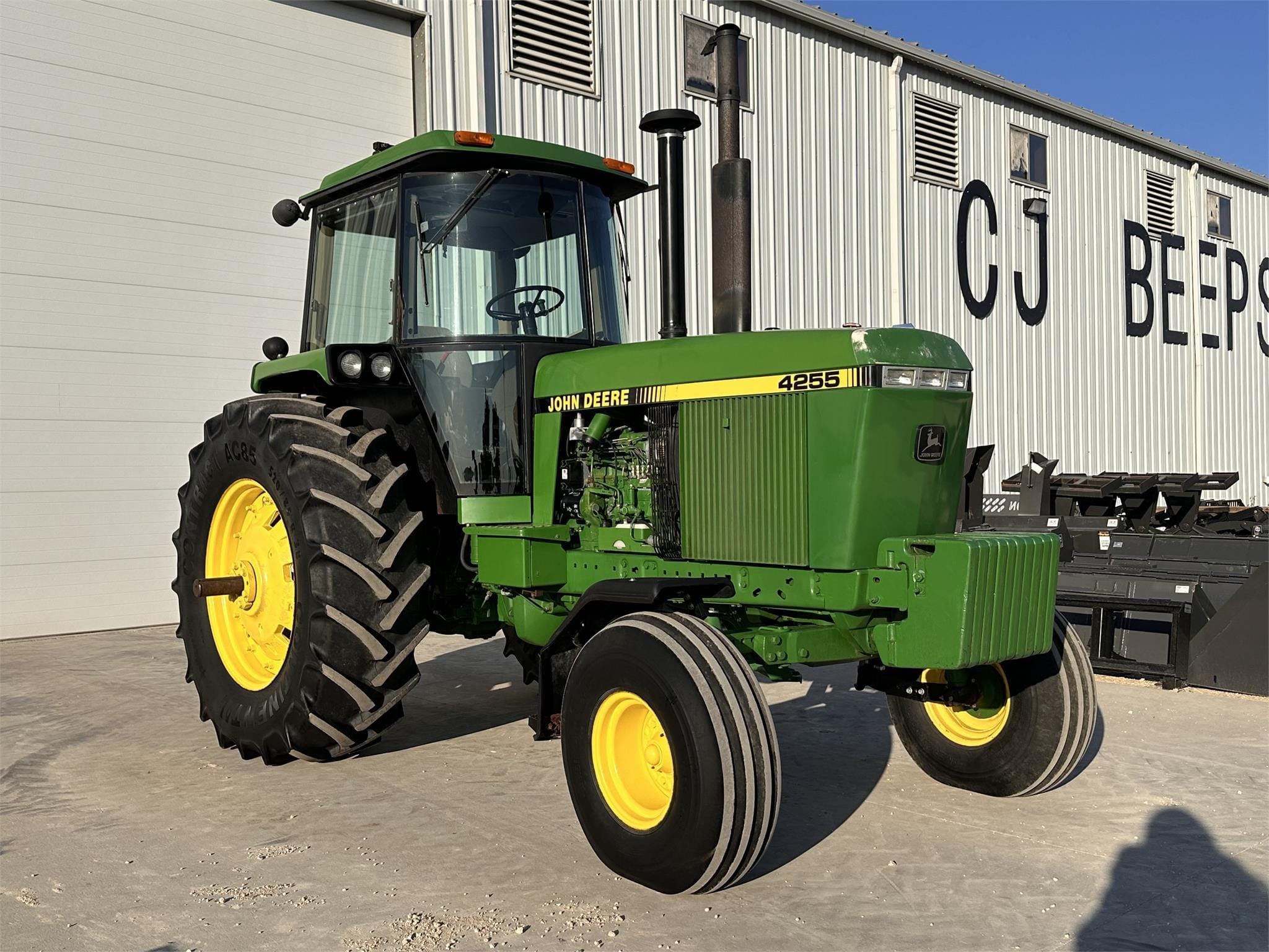 Main image John Deere 4255