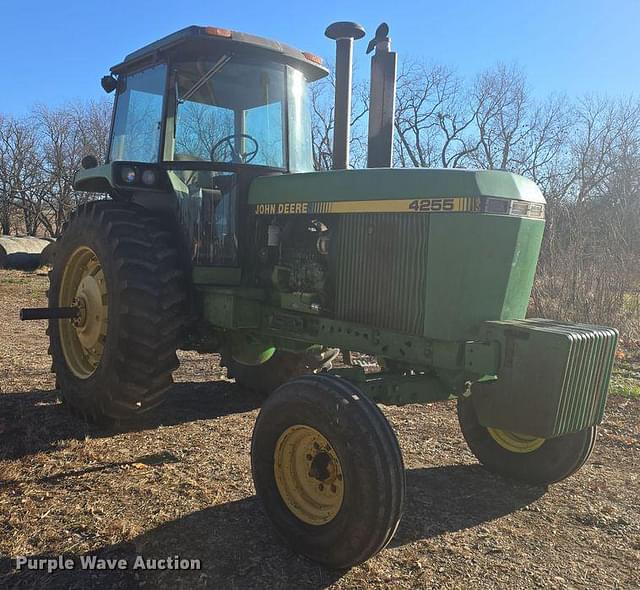 Image of John Deere 4255 equipment image 2