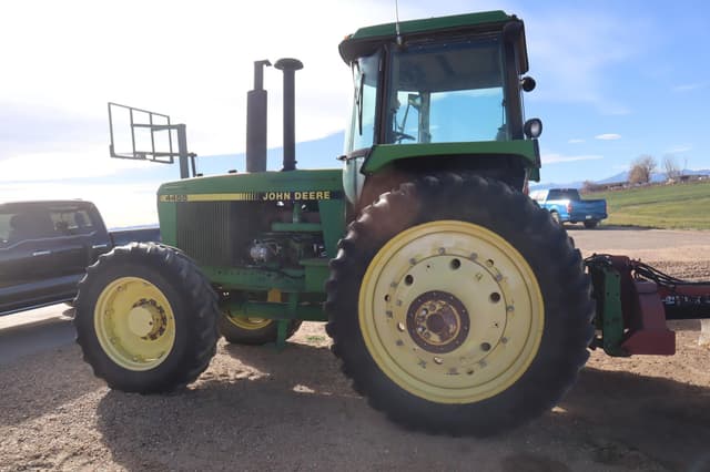 Image of John Deere 4455 equipment image 2