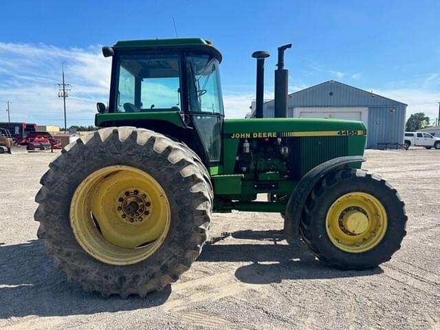 Image of John Deere 4455 equipment image 3