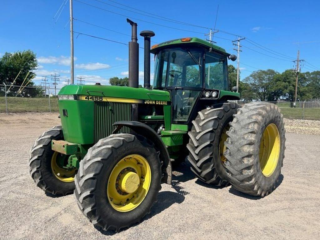 Image of John Deere 4455 Primary image