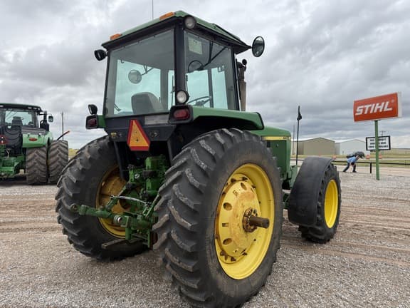 Image of John Deere 4455 equipment image 4