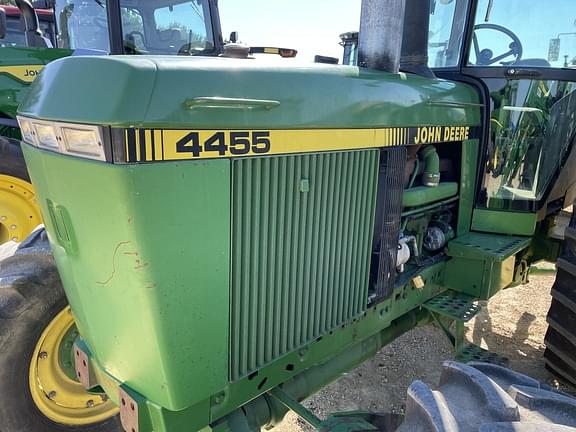 Image of John Deere 4455 equipment image 3