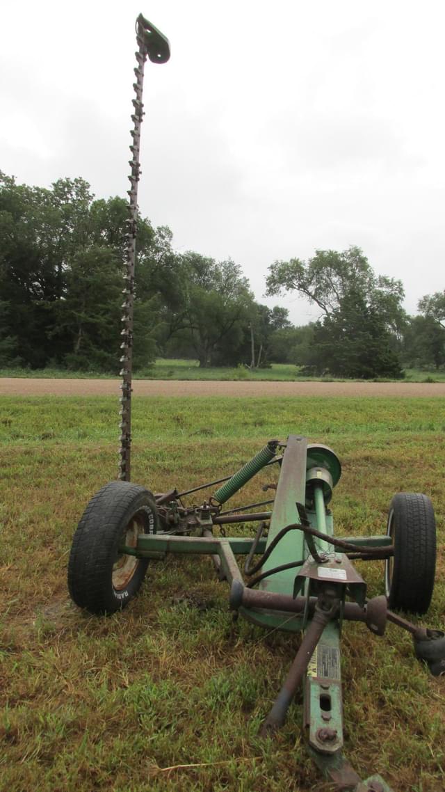 Image of John Deere 450 equipment image 2