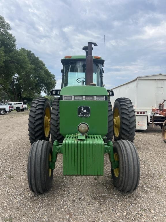 Image of John Deere 4555 equipment image 3