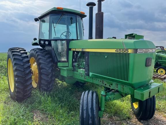 Image of John Deere 4555 equipment image 1