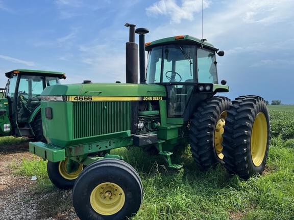 Image of John Deere 4555 Primary image