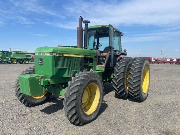 1990 John Deere 4555 Equipment Image0