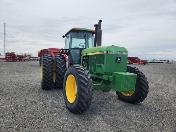 1990 John Deere 4555 Equipment Image0