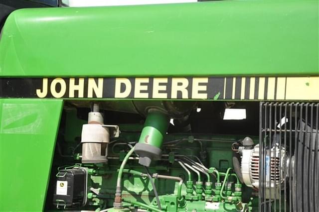 Image of John Deere 4555 equipment image 3