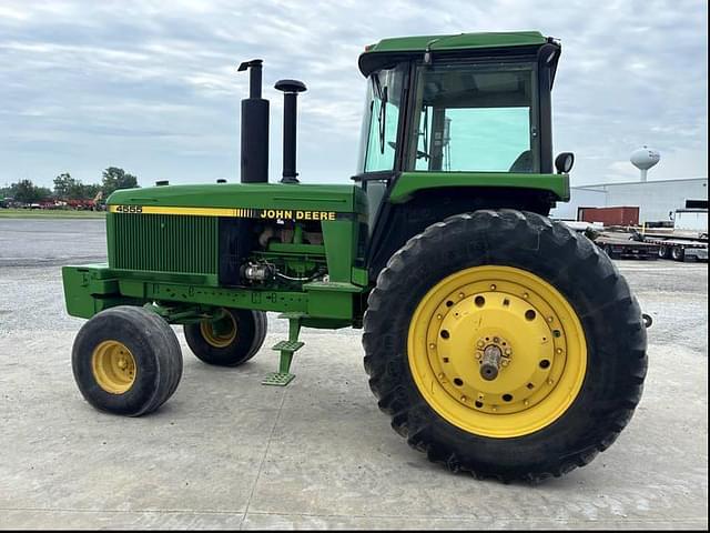 Image of John Deere 4555 equipment image 4
