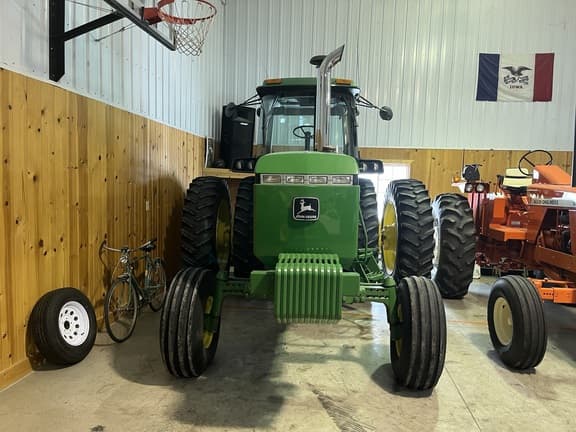 Image of John Deere 4755 equipment image 1