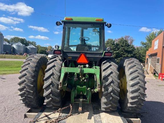 Image of John Deere 4755 equipment image 2
