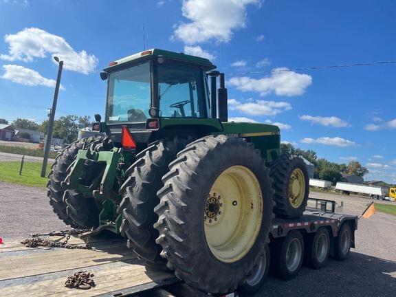 Image of John Deere 4755 equipment image 3