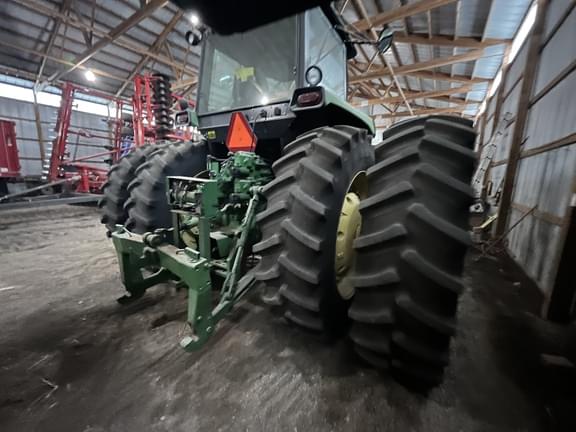 Image of John Deere 4755 equipment image 2