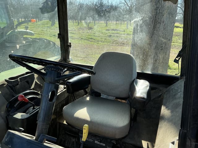 Image of John Deere 4755 equipment image 1