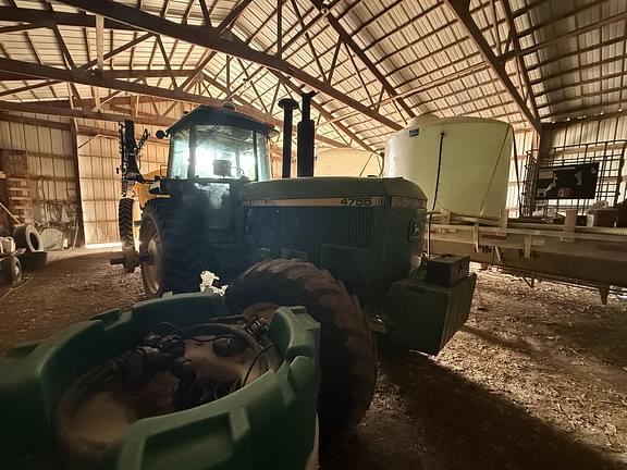 Image of John Deere 4755 equipment image 2