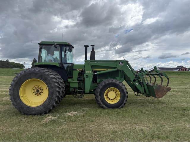 Image of John Deere 4755 equipment image 4