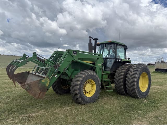 Image of John Deere 4755 equipment image 1