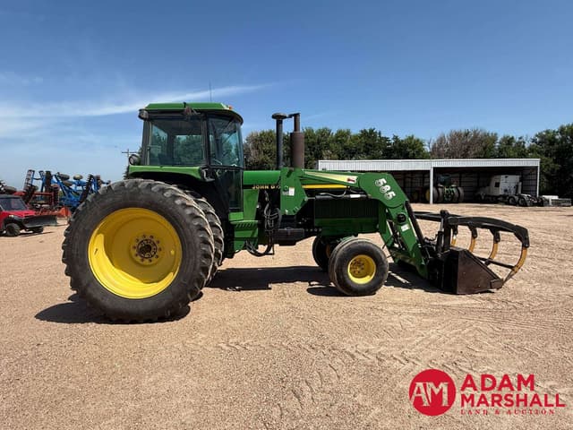 Image of John Deere 4755 equipment image 4