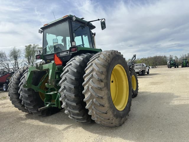 Image of John Deere 4955 equipment image 4