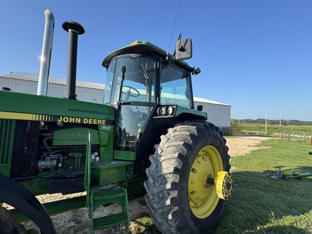 Image of John Deere 4955 equipment image 3