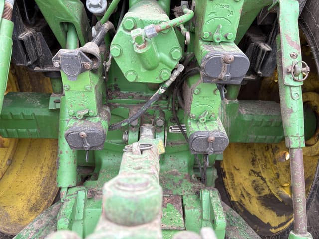 Image of John Deere 4955 equipment image 4