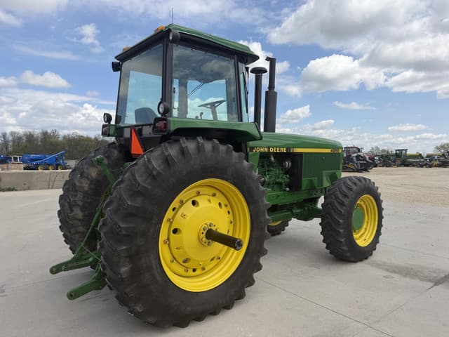 Image of John Deere 4955 equipment image 2